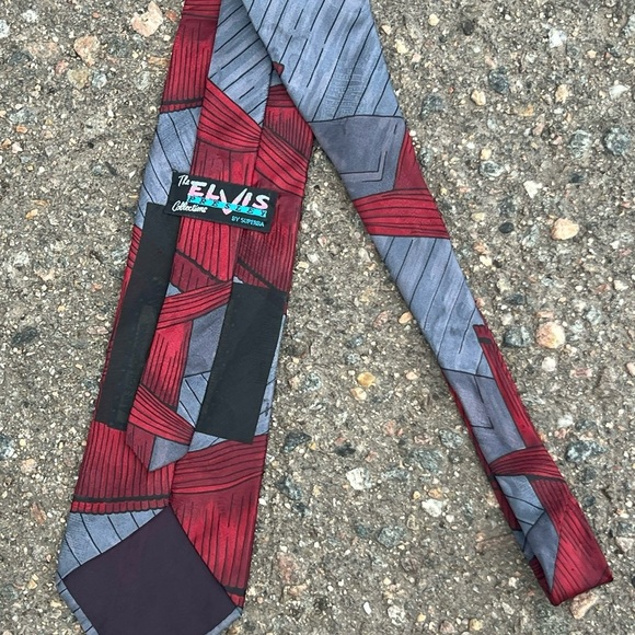 The Elvis Presley Collection by Supersa 100% Italian Silk Tie - Picture 2 of 12